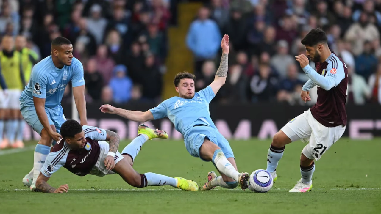Điểm nóng sân cỏ Nottingham Forest vs Aston Villa
